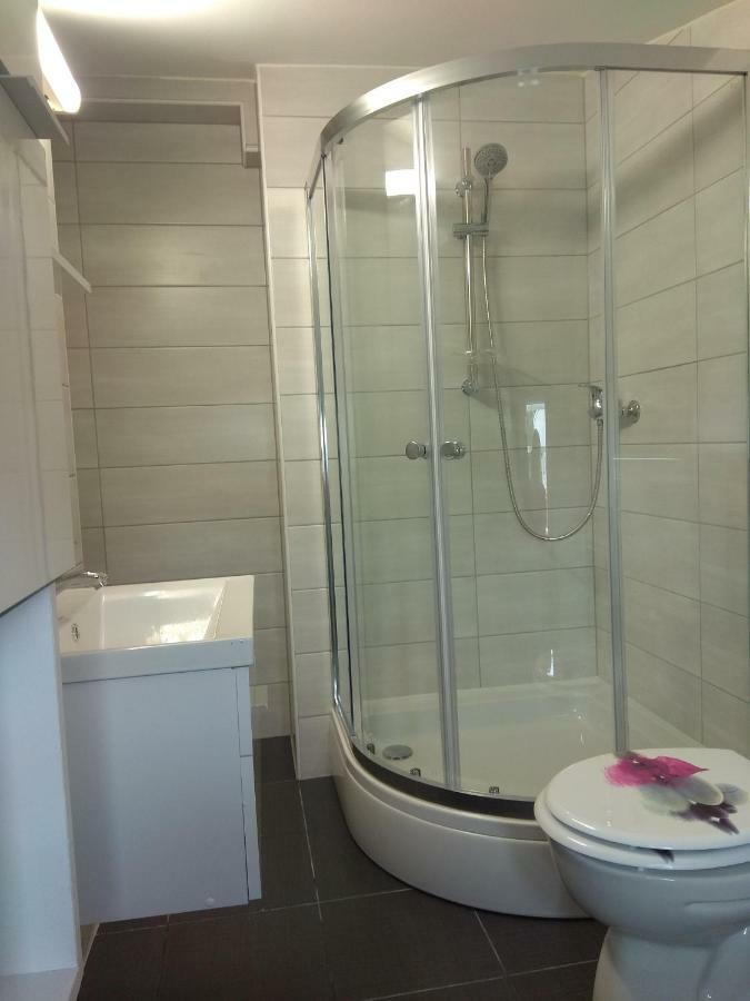 Lorber House Stinjan Apartman Póla Kültér fotó