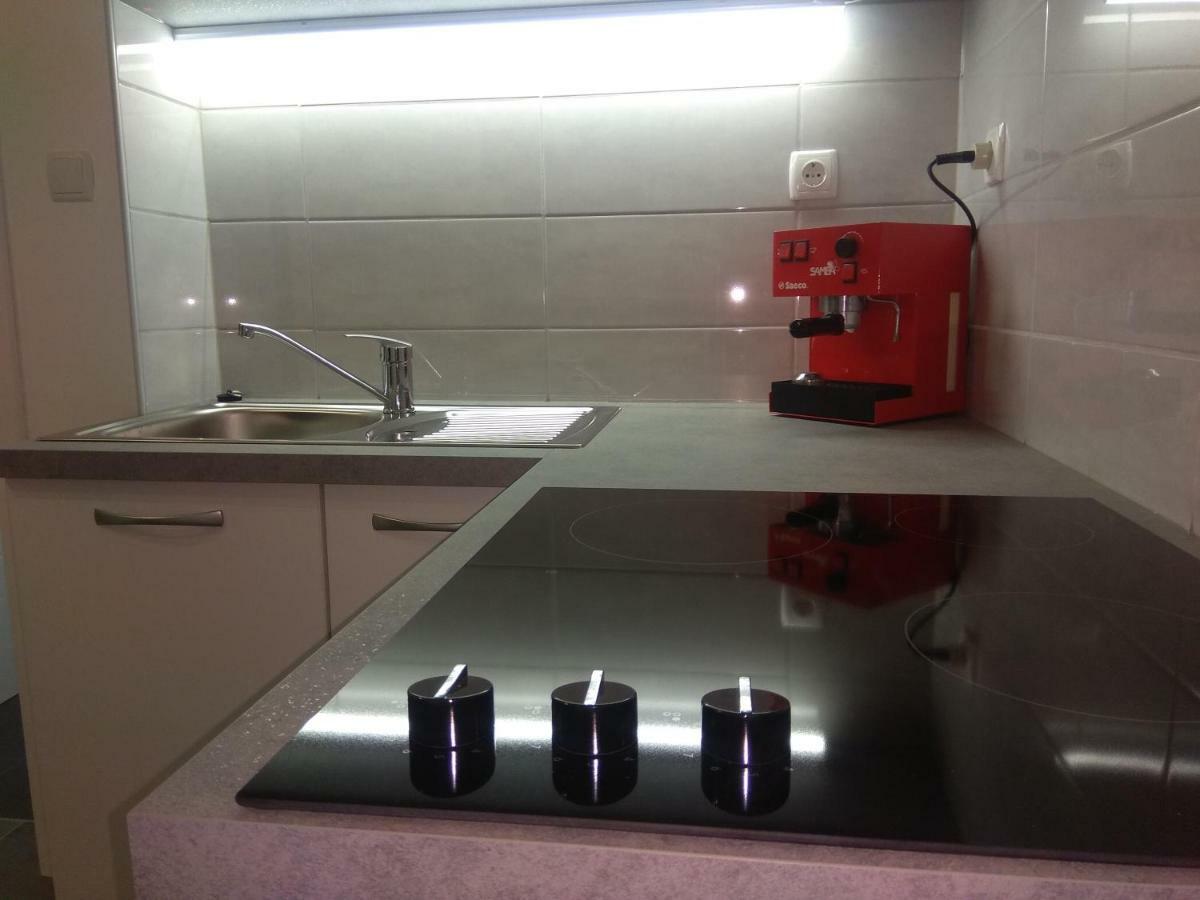Lorber House Stinjan Apartman Póla Kültér fotó